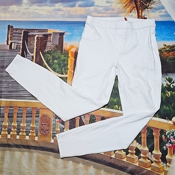 SPANX Pants - Spanx White Leggings Size Small